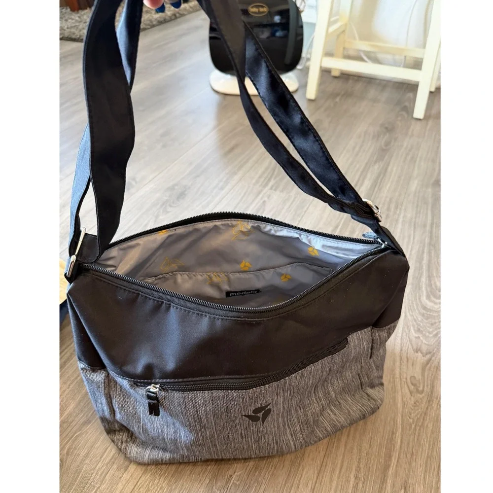 Medela Breast Pump Tote Bag Gray Black Shoulder Carry Diaper Bag Organizer